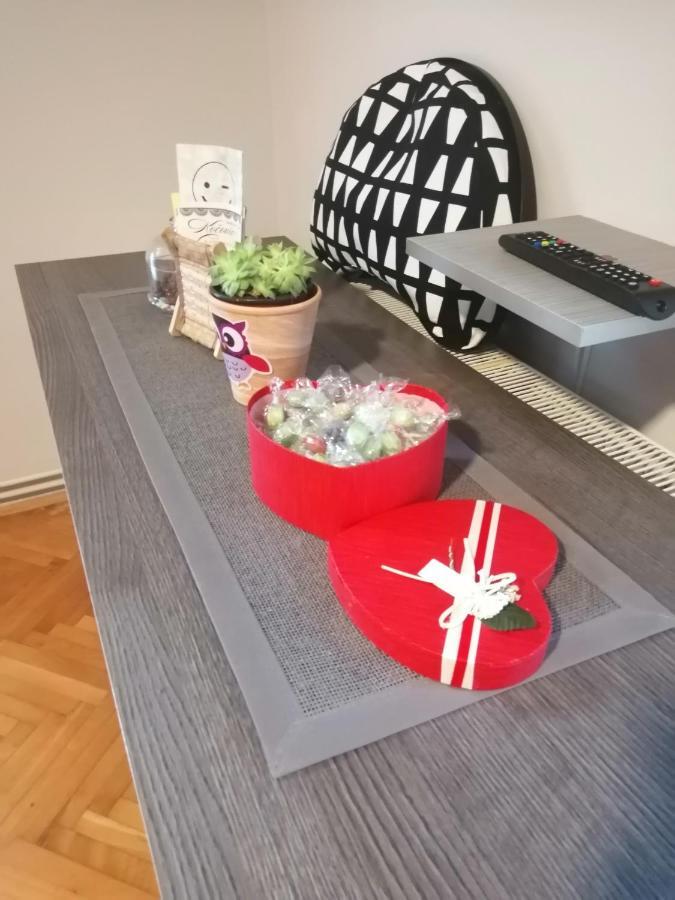 Apartman Red Wall Čačak Extérieur photo