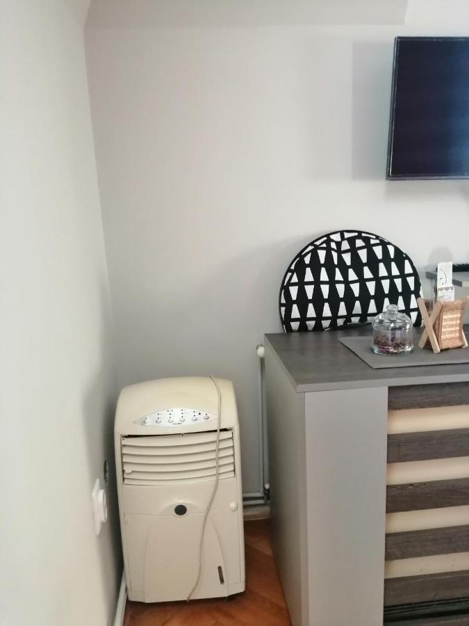 Apartman Red Wall Čačak Extérieur photo
