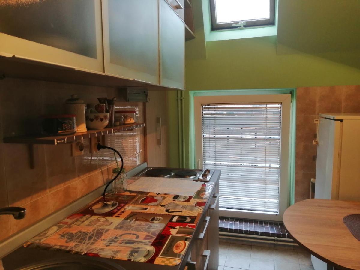 Apartman Red Wall Čačak Extérieur photo