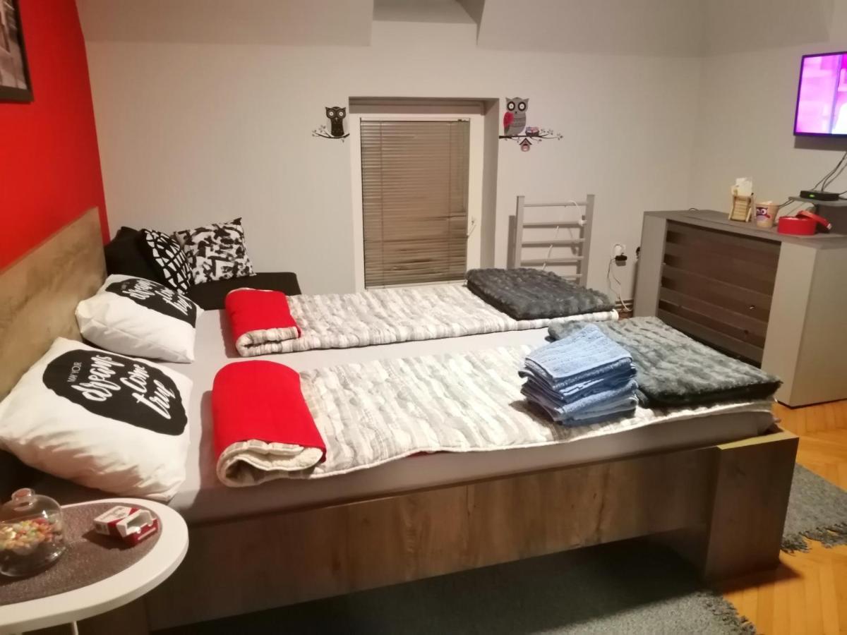Apartman Red Wall Čačak Extérieur photo